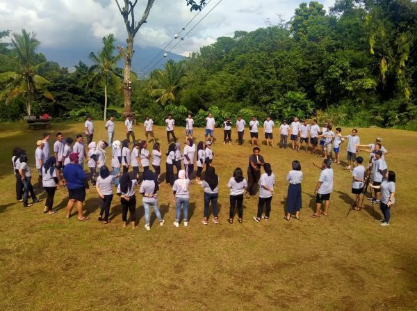 Family gathering di Sentul Bogor – piknik keluarga di alam