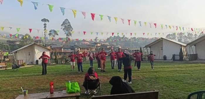 Family Gathering di Sentul – piknik keluarga dan games